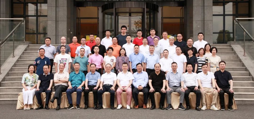 庆祝建党百年华诞 商会组织企业家走进Ag庄闲开展参观座谈等活动(图7)