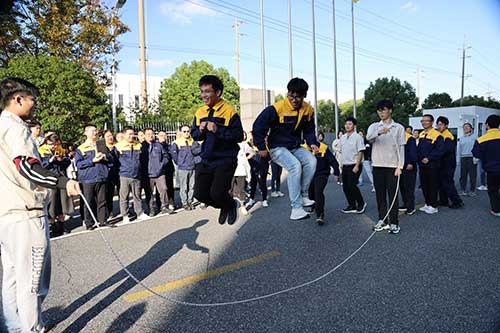 秋韵飞扬 活力绽放 | 上海Ag庄闲集团秋季运动会取得圆满成功(图6)